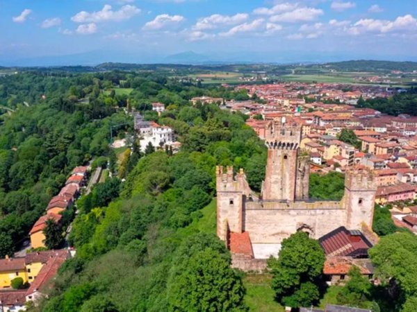trivano in vendita a Valeggio sul Mincio in zona Borghetto