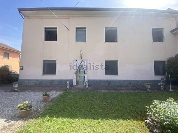 casa indipendente in vendita a Valeggio sul Mincio