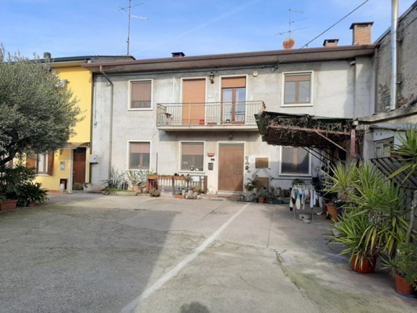 appartamento in vendita a Valeggio sul Mincio