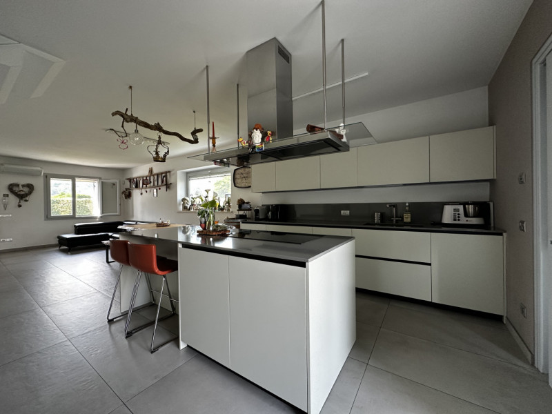 casa indipendente in vendita a Valeggio sul Mincio