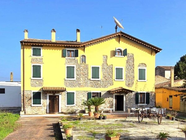 casa indipendente in vendita a Valeggio sul Mincio