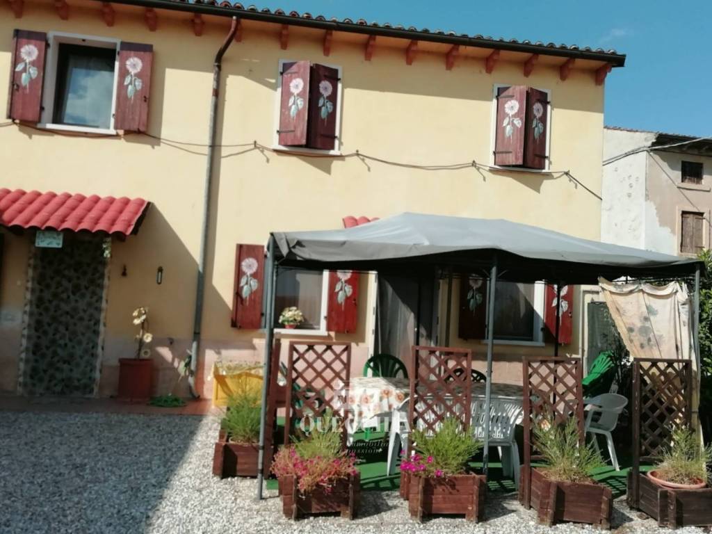 casa indipendente in vendita a Valeggio sul Mincio
