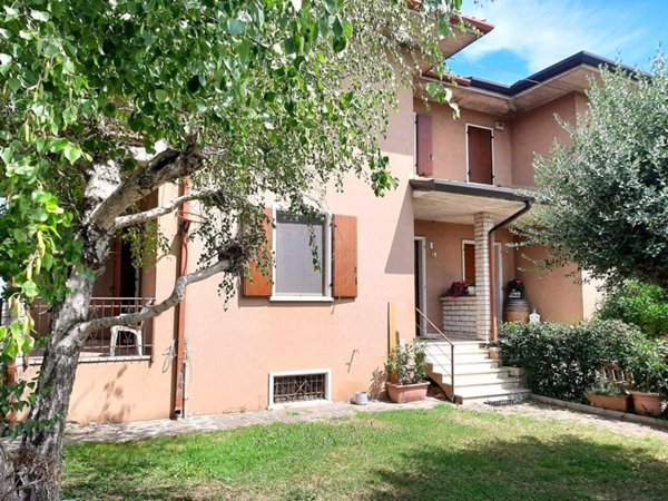 casa indipendente in vendita a Valeggio sul Mincio