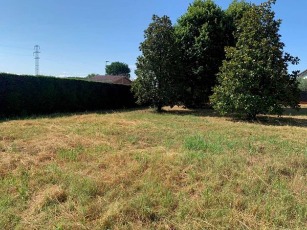 terreno edificabile in vendita a Valeggio sul Mincio