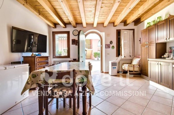 appartamento in vendita a Valeggio sul Mincio in zona Borghetto