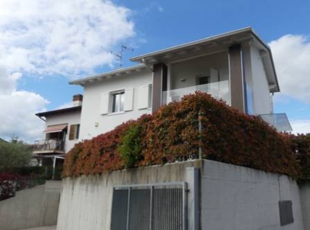casa indipendente in vendita a Valeggio sul Mincio in zona Salionze