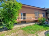 casa indipendente in vendita a Valeggio sul Mincio in zona Borghetto