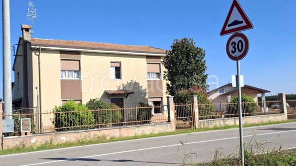 casa indipendente in vendita a Valeggio sul Mincio