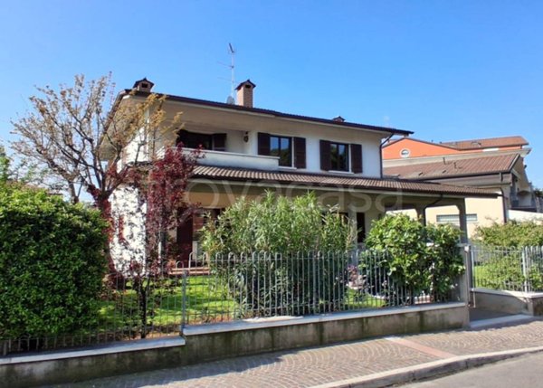 casa indipendente in vendita a Valeggio sul Mincio