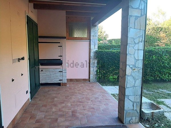 appartamento in vendita a Valeggio sul Mincio in zona Salionze