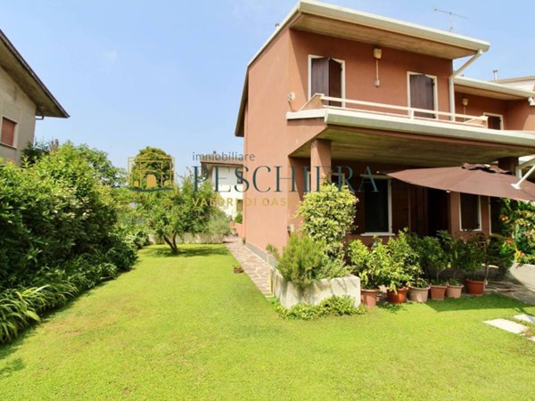 casa indipendente in vendita a Valeggio sul Mincio