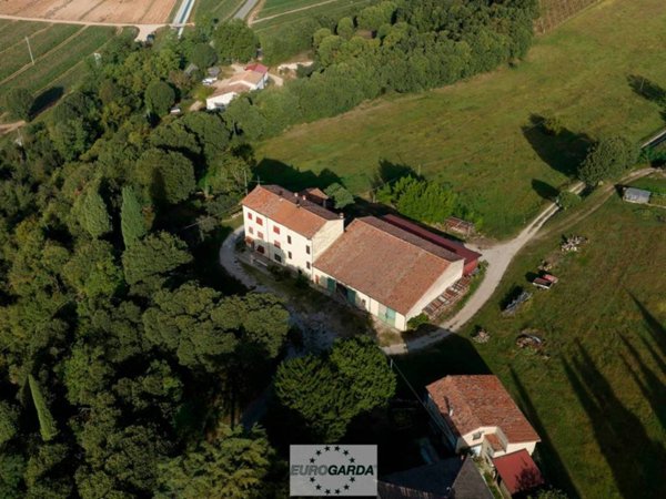 appartamento in vendita a Valeggio sul Mincio in zona Borghetto