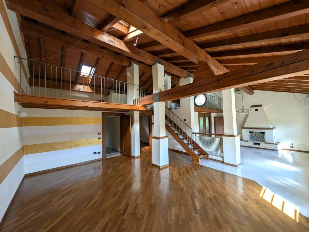 appartamento in vendita a Valeggio sul Mincio in zona Borghetto