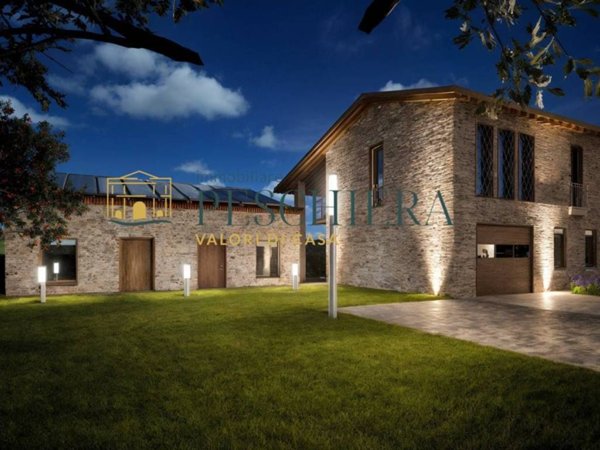 casale in vendita a Valeggio sul Mincio