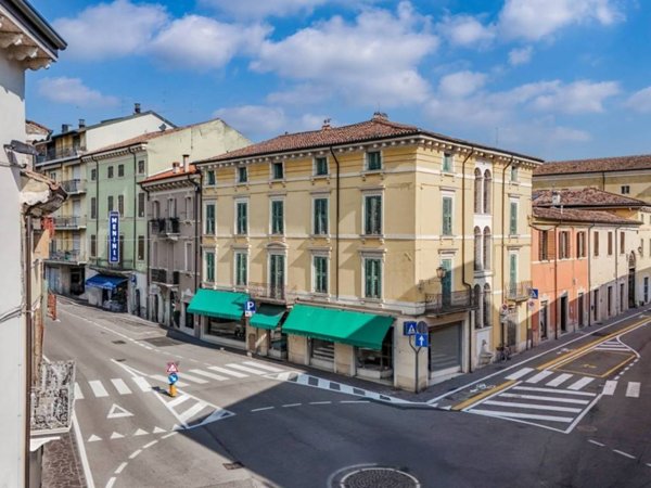 appartamento in vendita a Valeggio sul Mincio in zona Borghetto