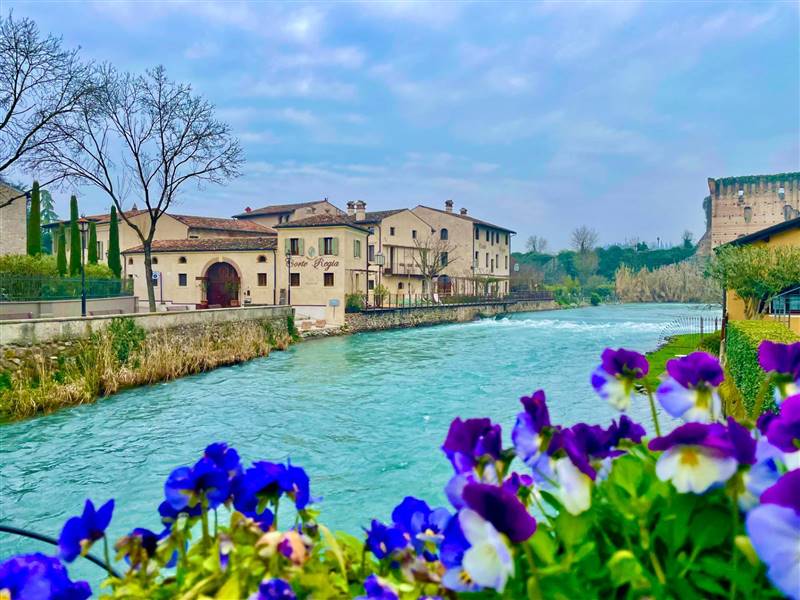 appartamento in vendita a Valeggio sul Mincio in zona Borghetto