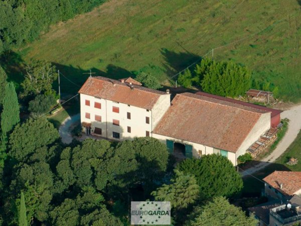 appartamento in vendita a Valeggio sul Mincio in zona Borghetto