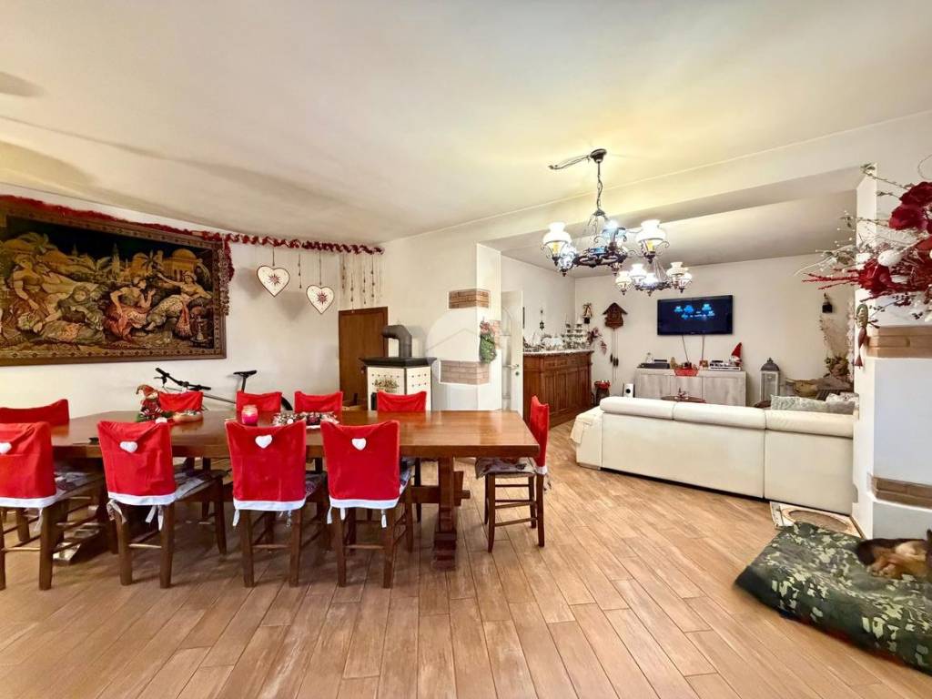 casa indipendente in vendita a Valeggio sul Mincio