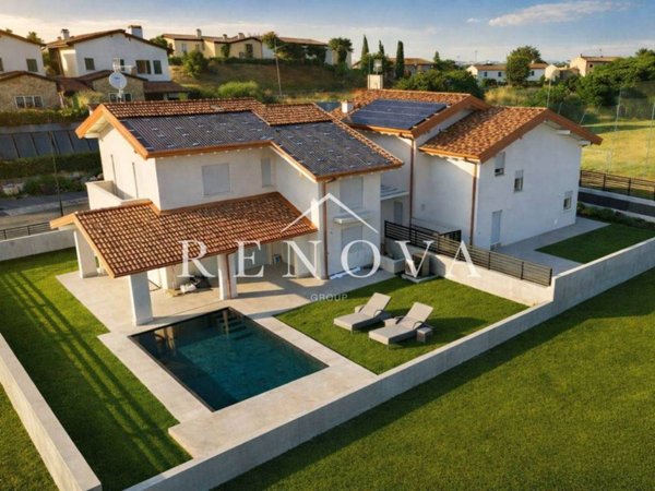 casa indipendente in vendita a Valeggio sul Mincio