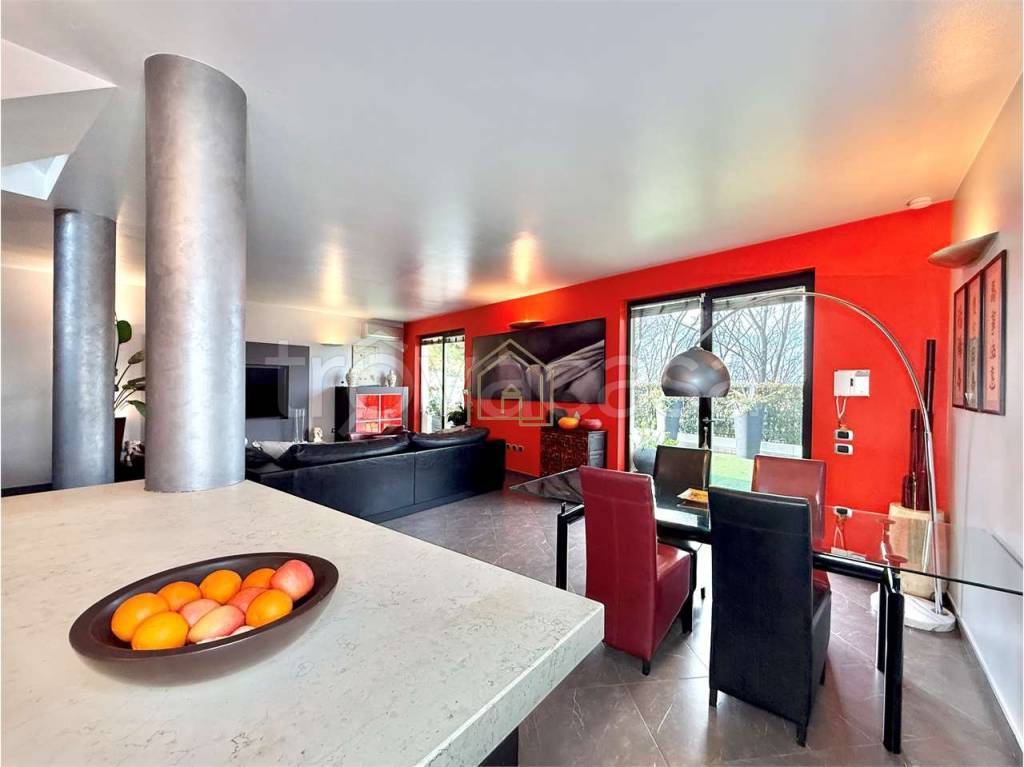 casa indipendente in vendita a Valeggio sul Mincio in zona Salionze