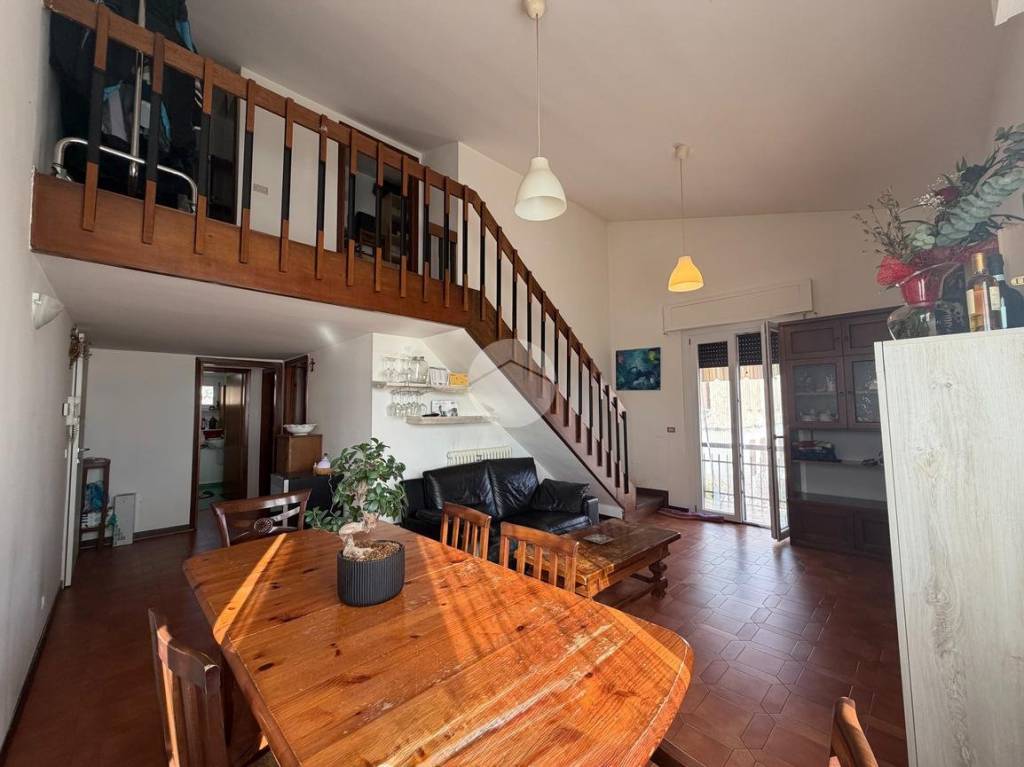 appartamento in vendita a Valeggio sul Mincio in zona Santa Lucia