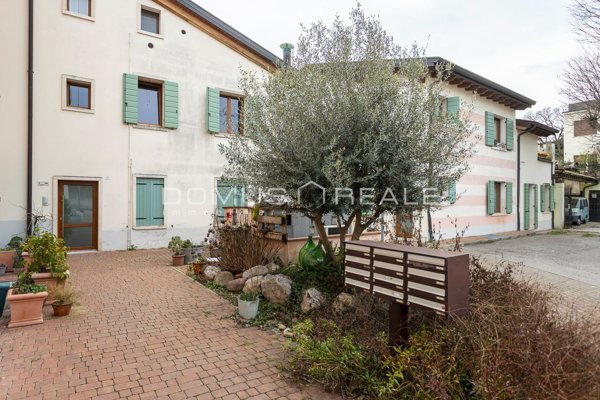 appartamento in vendita a Valeggio sul Mincio