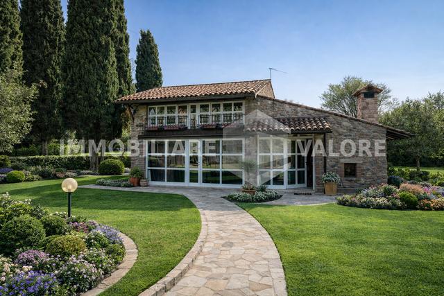 casa indipendente in vendita a Valeggio sul Mincio in zona Fontanello