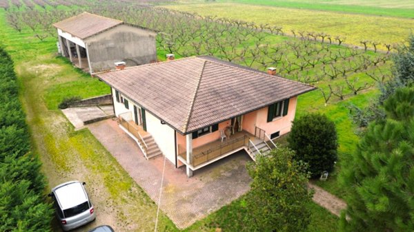 casa indipendente in vendita a Valeggio sul Mincio in zona Borghetto