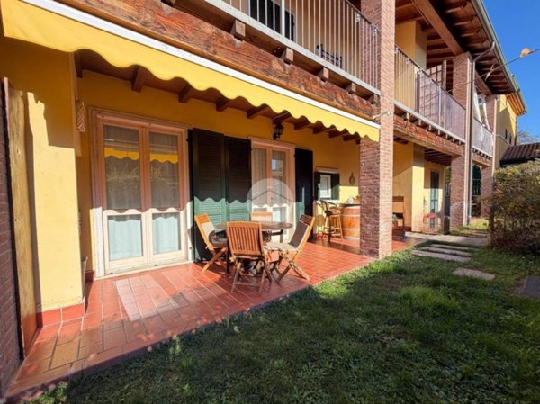 appartamento in vendita a Valeggio sul Mincio in zona Salionze