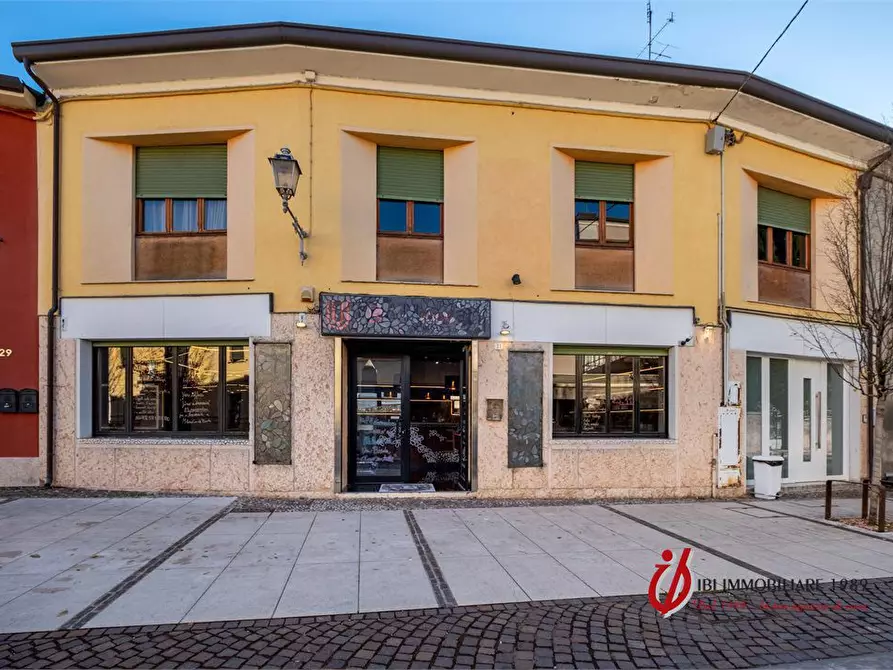 negozio in vendita a Valeggio sul Mincio