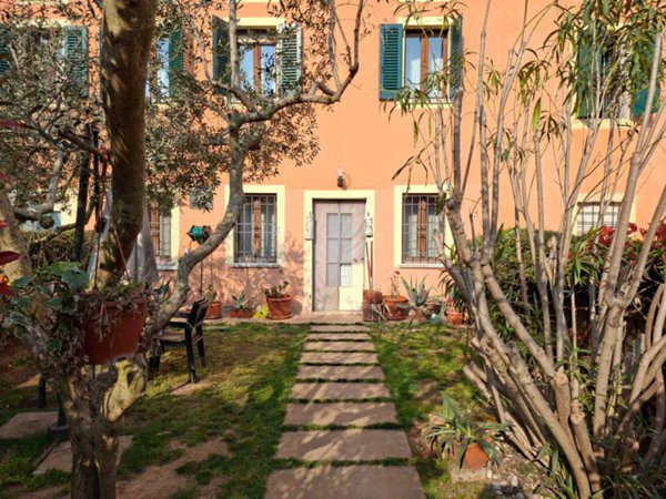 casa indipendente in vendita a Valeggio sul Mincio