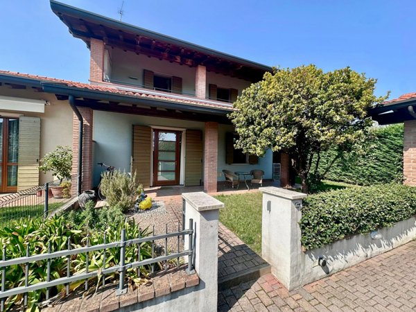 casa indipendente in vendita a Valeggio sul Mincio