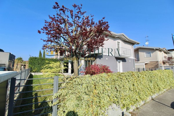 casa indipendente in vendita a Valeggio sul Mincio