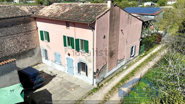 casa indipendente in vendita a Valeggio sul Mincio