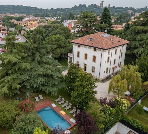 casa indipendente in vendita a Valeggio sul Mincio