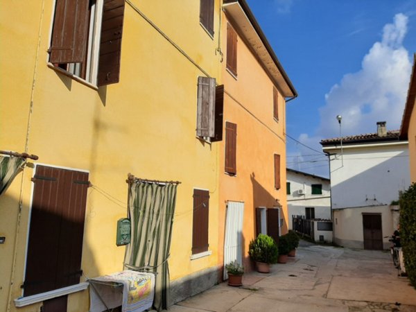 casa indipendente in vendita a Valeggio sul Mincio