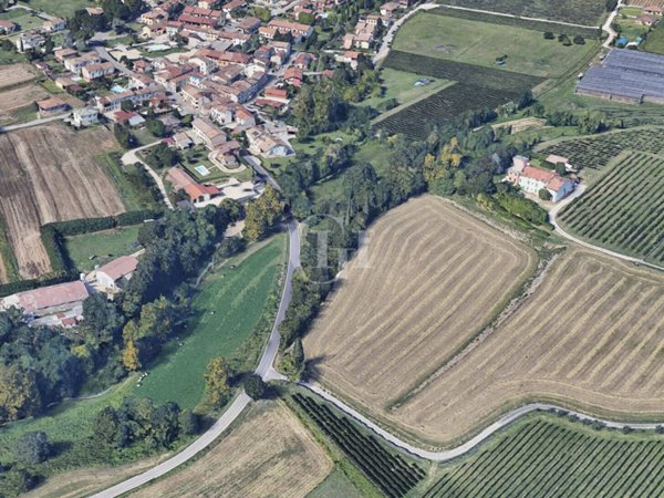 casale in vendita a Valeggio sul Mincio in zona Salionze