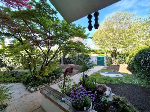 casa indipendente in vendita a Valeggio sul Mincio in zona Borghetto