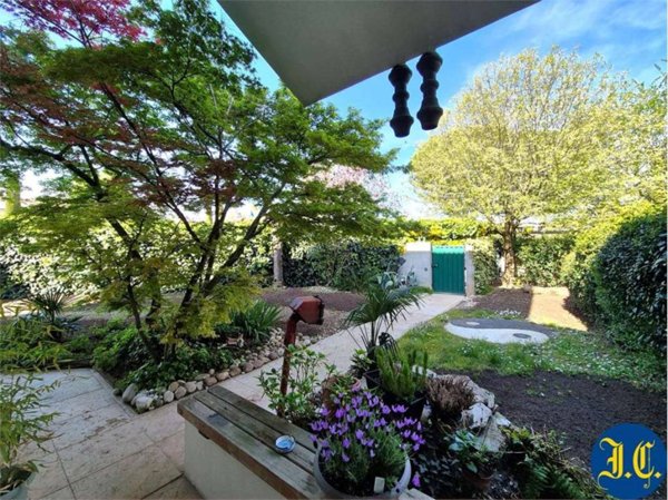 casa indipendente in vendita a Valeggio sul Mincio in zona Borghetto