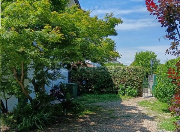 casa indipendente in vendita a Valeggio sul Mincio