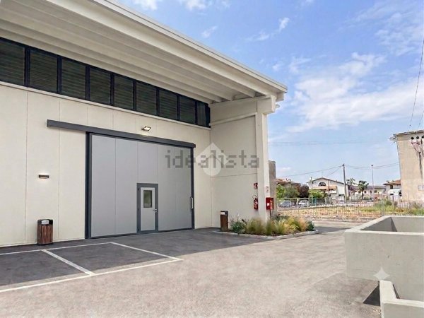 ufficio in vendita a Valeggio sul Mincio in zona Borghetto