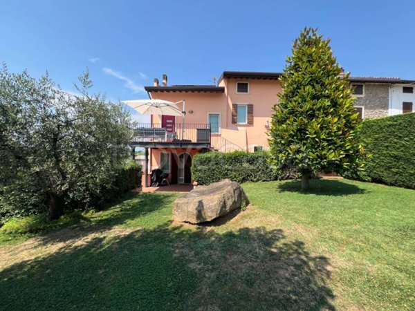 casa indipendente in vendita a Valeggio sul Mincio in zona Fontanello