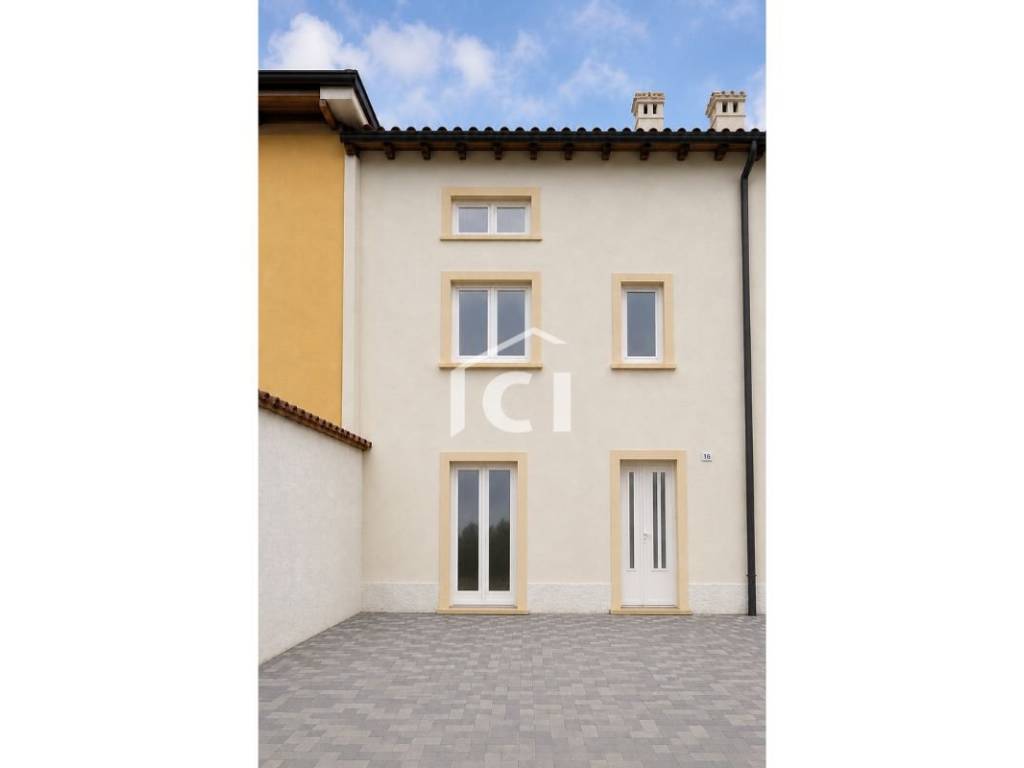casa indipendente in vendita a Valeggio sul Mincio in zona Borghetto