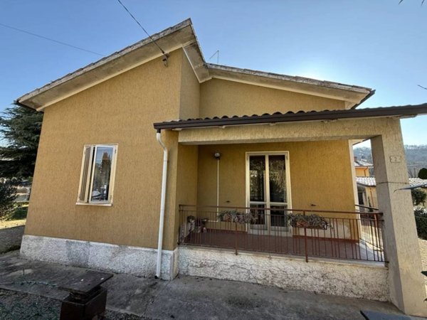 casa indipendente in vendita a Valeggio sul Mincio in zona Borghetto