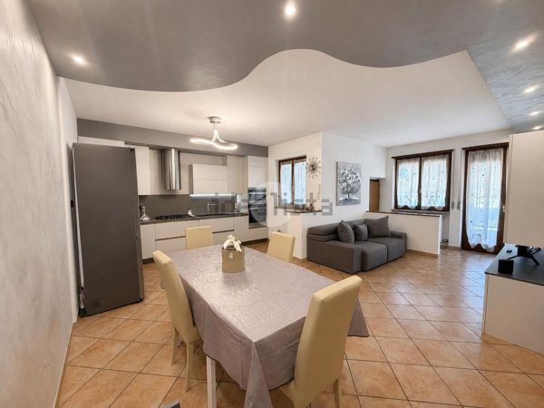 appartamento in vendita a Valeggio sul Mincio in zona Borghetto