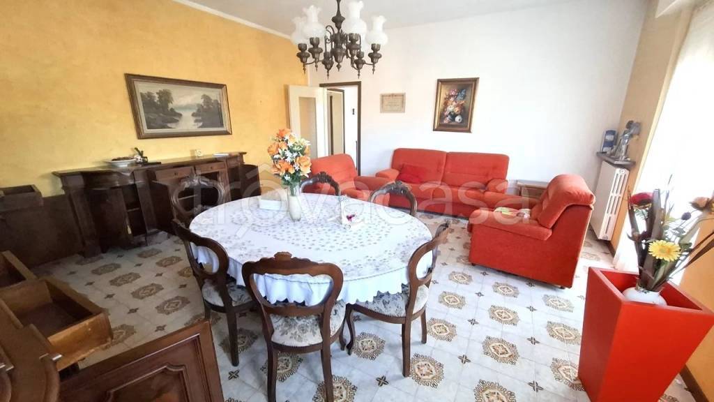 appartamento in vendita a Valeggio sul Mincio in zona Borghetto