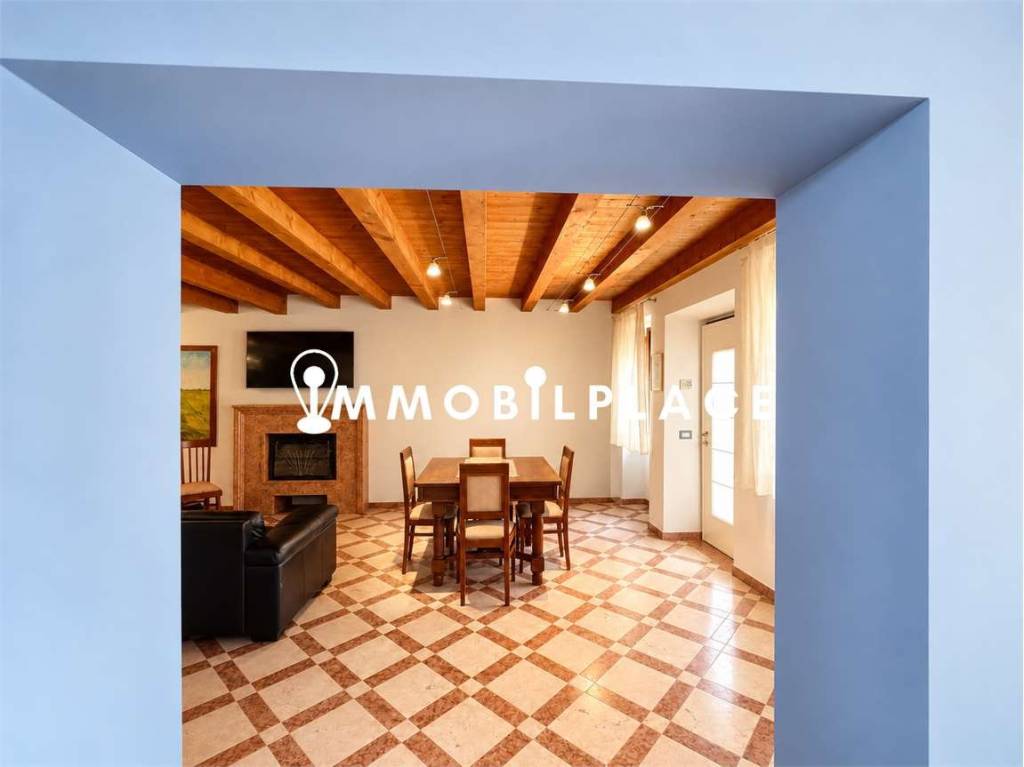 casa indipendente in vendita a Valeggio sul Mincio in zona Borghetto