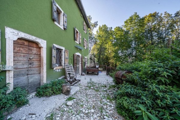 casale in vendita a Velo Veronese
