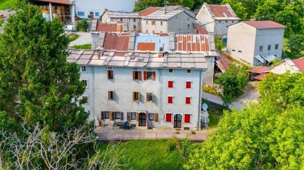 casa indipendente in vendita a Velo Veronese