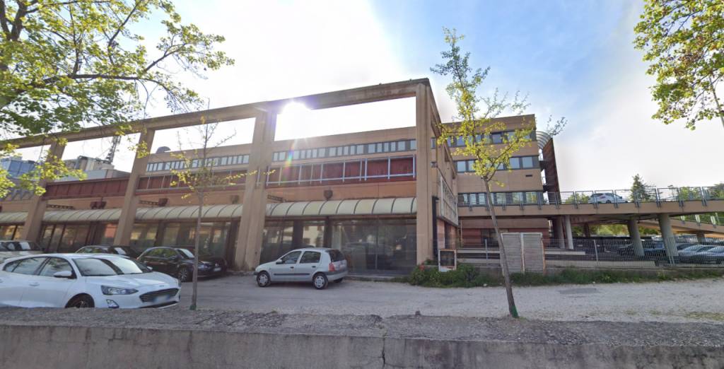 locale di sgombero in vendita a Verona in zona Centro Storico